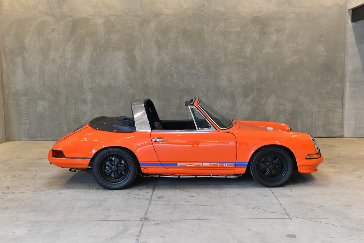 Bexco 001 side profile with the soft-window Targa open