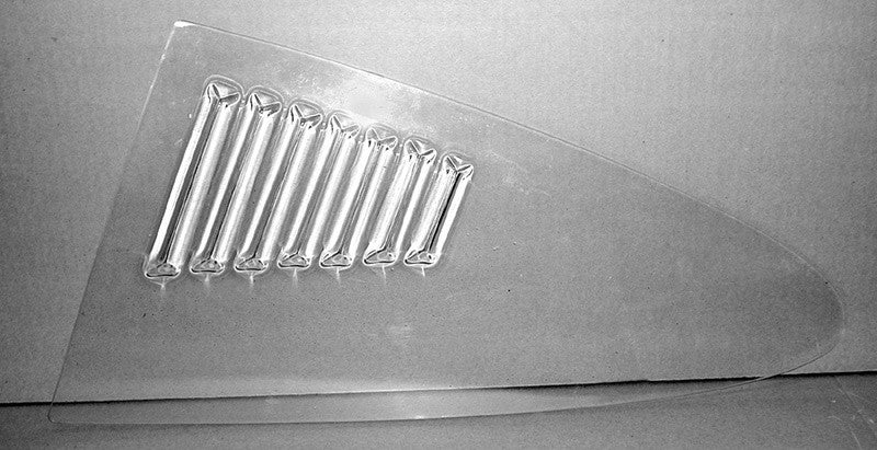 911R Closed Louvered Quarter Windows - Classic Porsche 911 Window Part | Bexco Automotive