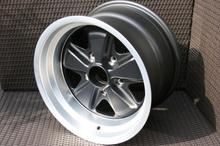 Porsche 911 8x15 Fuchs-Style Wheel - Matte Black / Diamond-Cut Lip
