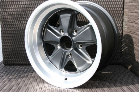 Porsche 911 9x15 Fuchs-Style Wheel - Black / Silver Lip