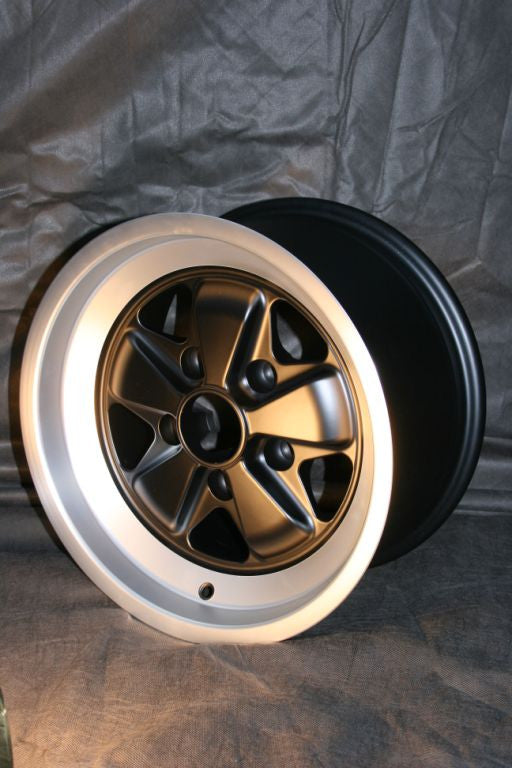 Porsche 911 9x16 Fuchs-Style Wheel - Matte Black / Diamond-Cut Lip